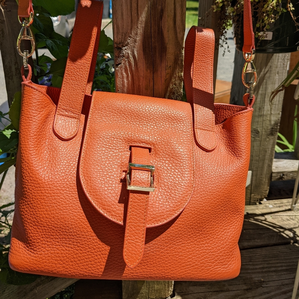 Rare Orange leather Meli Melo Mini made in Italy. Never used.